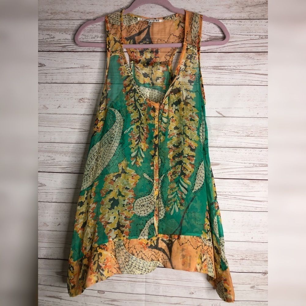 Collective Concepts 100% silk sleeveless blouse M